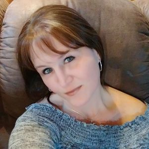 Meet your Posher, Joni